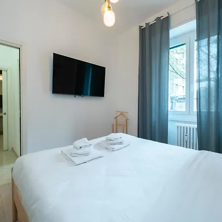 Apartment Gambara San Siro One Minute From The Metro
